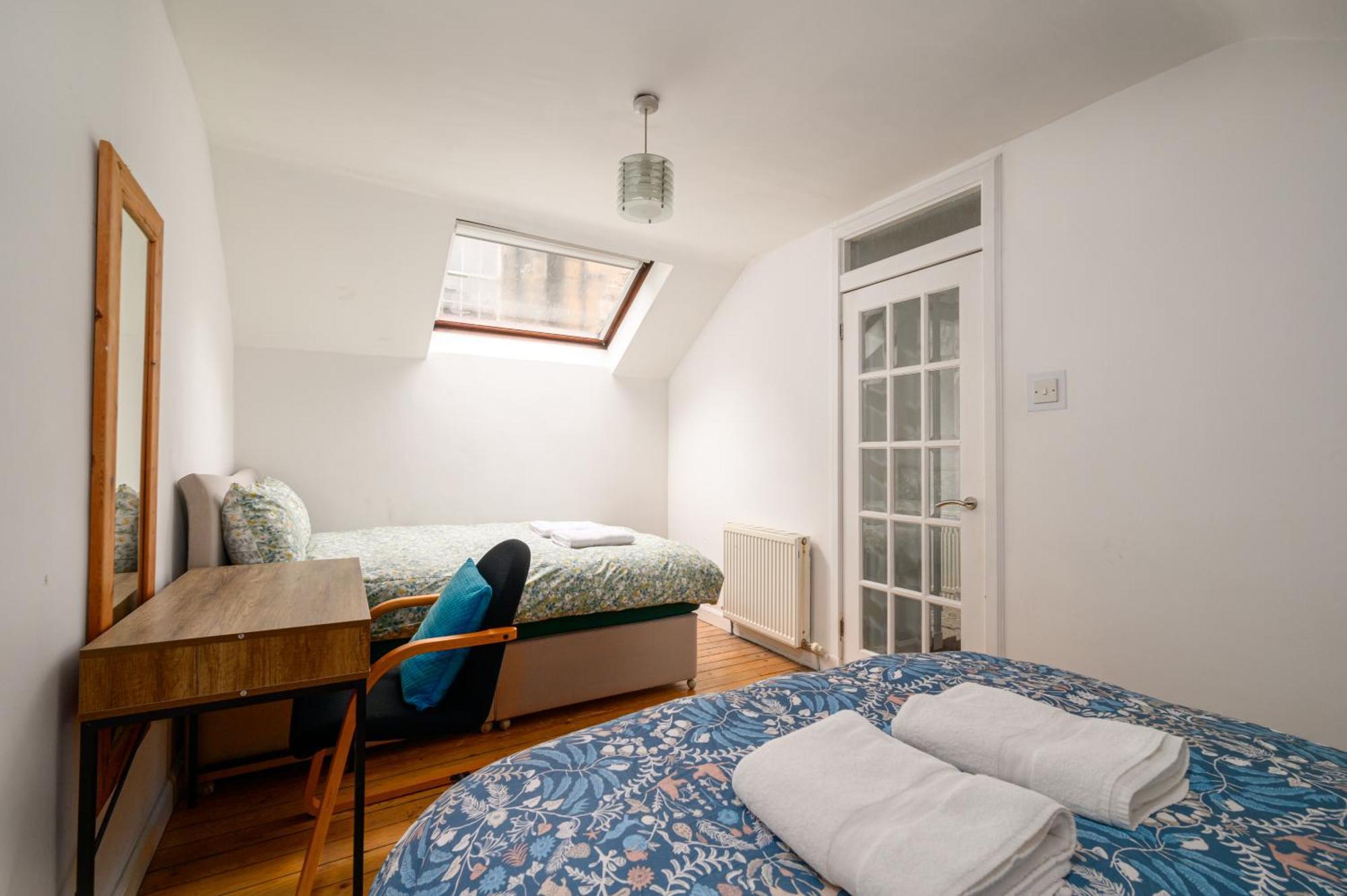 Bright - Central - Sleeps 10 Edimburgo Exterior foto